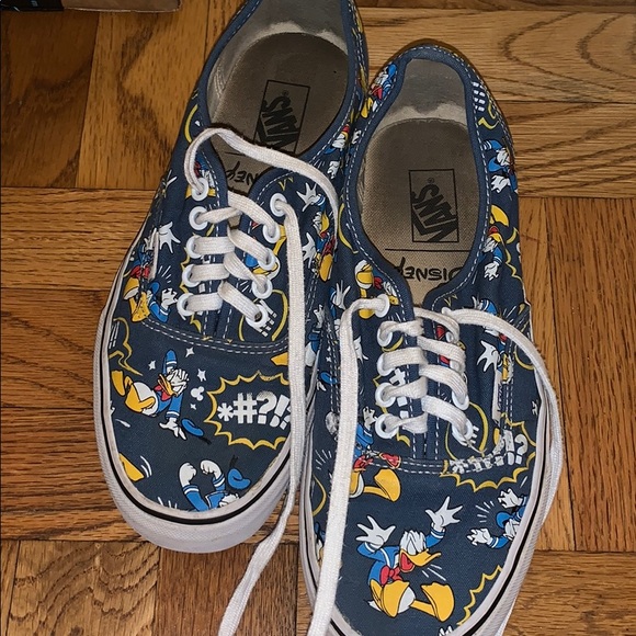 RARE Disney x Vans Donald Duck Shoes - Picture 4 of 7